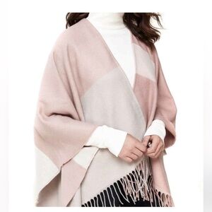 SOIA & KYO Woven Scarfigan w/ Fringe